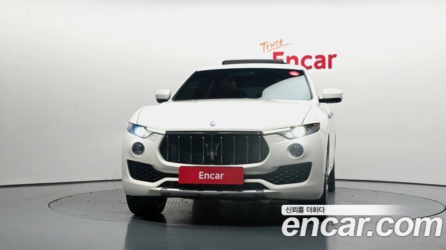 Maserati Levante из Кореи Encar