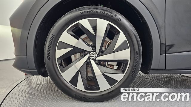 Volkswagen ID.4 Pro — пробег 28 875 км — фото 5 из 5
