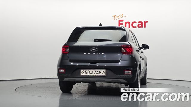 Hyundai Venue из Кореи Encar