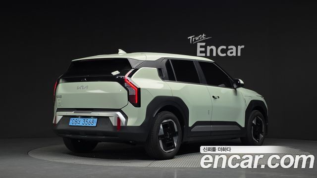 Kia EV3 из Кореи Encar