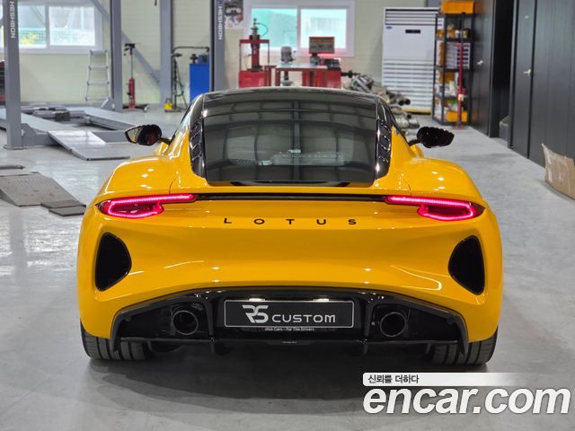 Lotus Emira 3.5 — пробег 8 000 км — фото 4 из 5