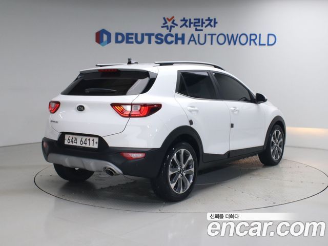 Kia Stonic из Кореи Encar