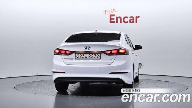 Hyundai AVANTE из Кореи Encar