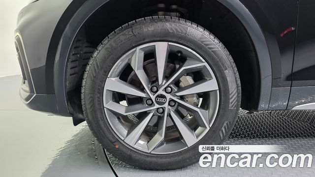Audi Q5 40 TDI Quattro Sportback — пробег 78 459 км — фото 5 из 5