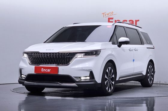 Kia Carnival Diesel 7-Seater Signature — пробег 45 899 км — фото 1 из 5