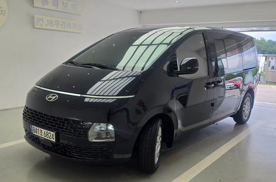 Hyundai Staria Cargo 5-Seater Modern — пробег 35 700 км — фото 1 из 5