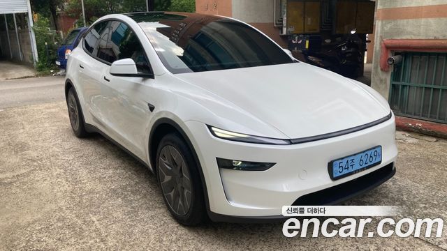 Tesla Model Y L Long Range AWD — пробег 500 км — фото 2 из 5