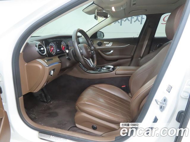Mercedes-Benz E-Class из Кореи Encar