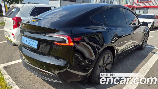 Tesla Model 3 Premium Long Range RWD — пробег 750 км — фото 4 из 5