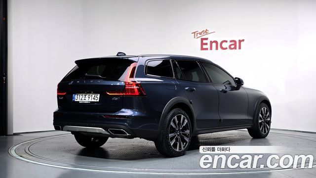 Volvo V60 из Кореи Encar