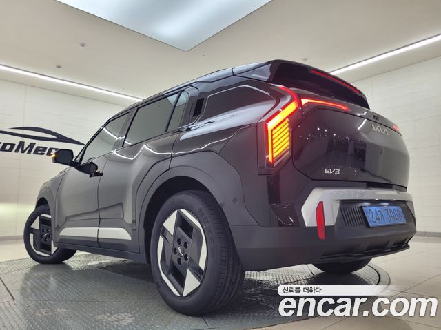 Kia EV3 из Кореи Encar