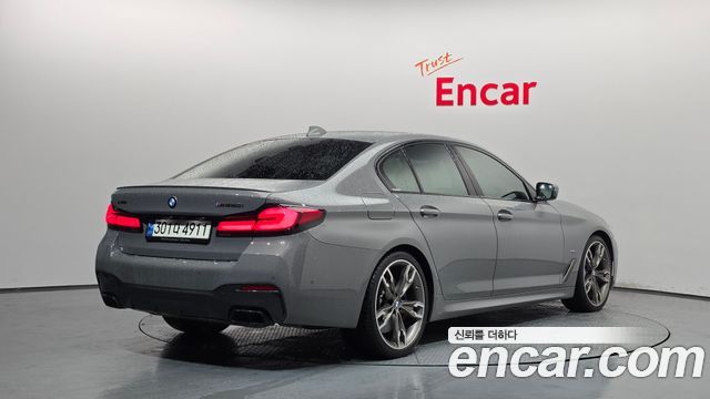 BMW 5-Series M550i xDrive — пробег 50 563 км — фото 2 из 5