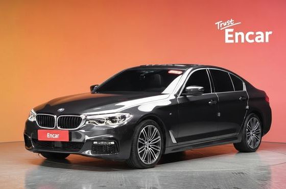 BMW 5-Series 530i xDrive M Sport Package Plus — пробег 61 425 км — фото 1 из 5