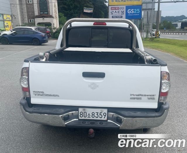 Toyota Tacoma 4.0 — пробег 240 000 км — фото 4 из 5