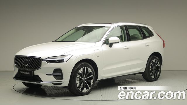 Volvo XC60 T8 Ultra Bright — пробег 1 621 км — фото 1 из 5