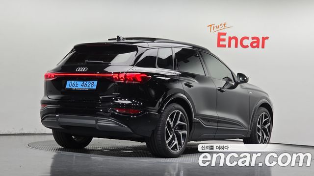 Audi Q6 e-tron Premium Quattro — пробег 5 282 км — фото 2 из 5