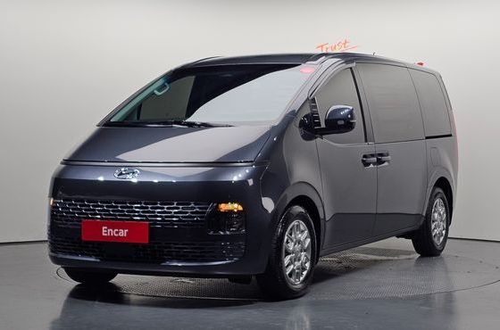 Hyundai Staria Cargo 3-Seater Modern — пробег 5 947 км — фото 1 из 5