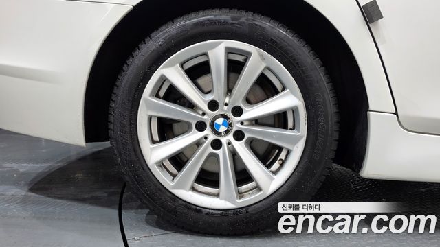 BMW 5-Series 525d xDrive Touring — пробег 137 755 км — фото 5 из 5