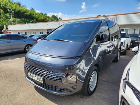 Hyundai Staria Cargo 5-Seater Smart — пробег 144 000 км — фото 4 из 5