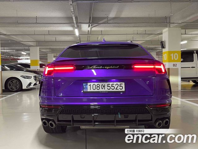 Lamborghini Urus из Кореи Encar