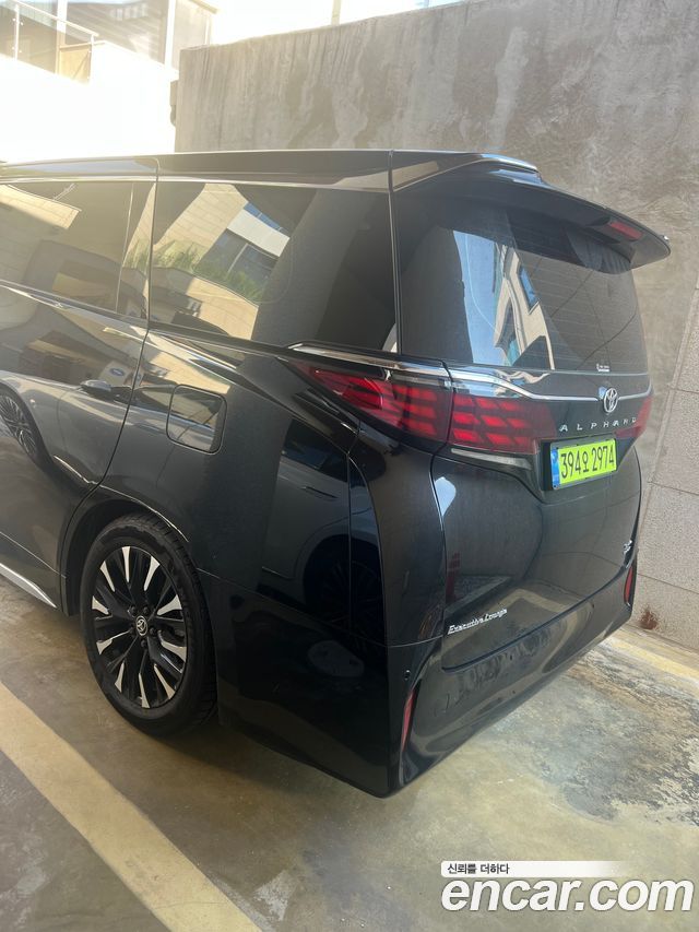Toyota Alphard 2.5 HEV Executive AWD — пробег 14 175 км — фото 2 из 5
