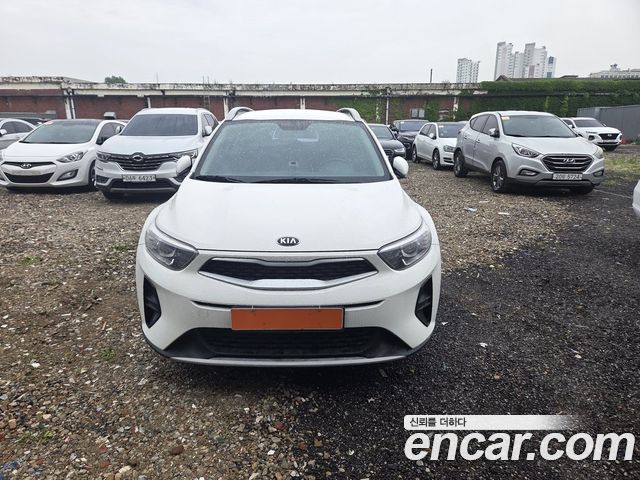 Kia Stonic из Кореи Encar
