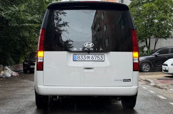 Hyundai Staria L3.5 Cargo 5-Seater Modern — пробег 800 км — фото 4 из 5