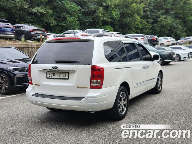 Kia Carnival New Carnival Limousine GLX High-Deluxe — пробег 148 000 км — фото 2 из 5
