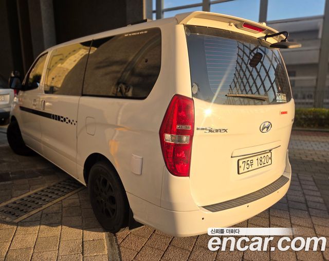 Hyundai Starex Camping Car — пробег 139 000 км — фото 2 из 5