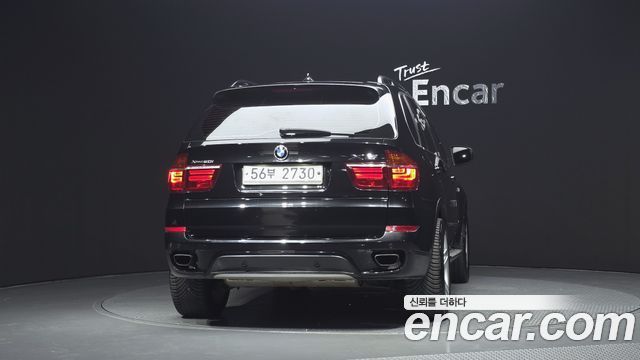 BMW X5 xDrive 50i — пробег 180 527 км — фото 4 из 5