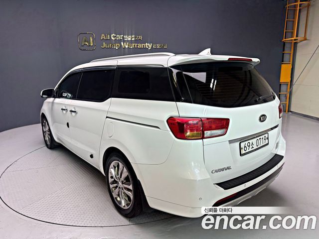 Kia Carnival из Кореи Encar