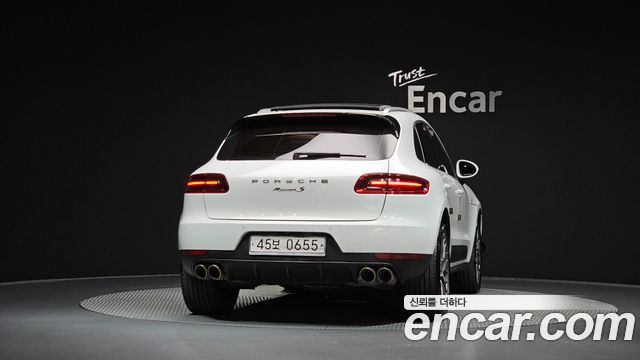 Porsche Macan 3.0 S Diesel 95B — пробег 143 043 км — фото 4 из 5