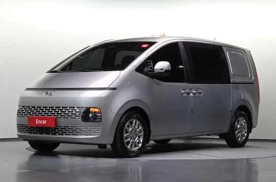Hyundai Staria Cargo 5-Seater Modern — пробег 186 365 км — фото 1 из 5