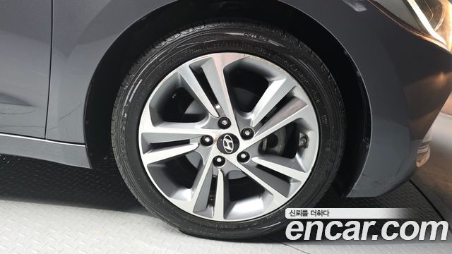 Hyundai AVANTE из Кореи Encar