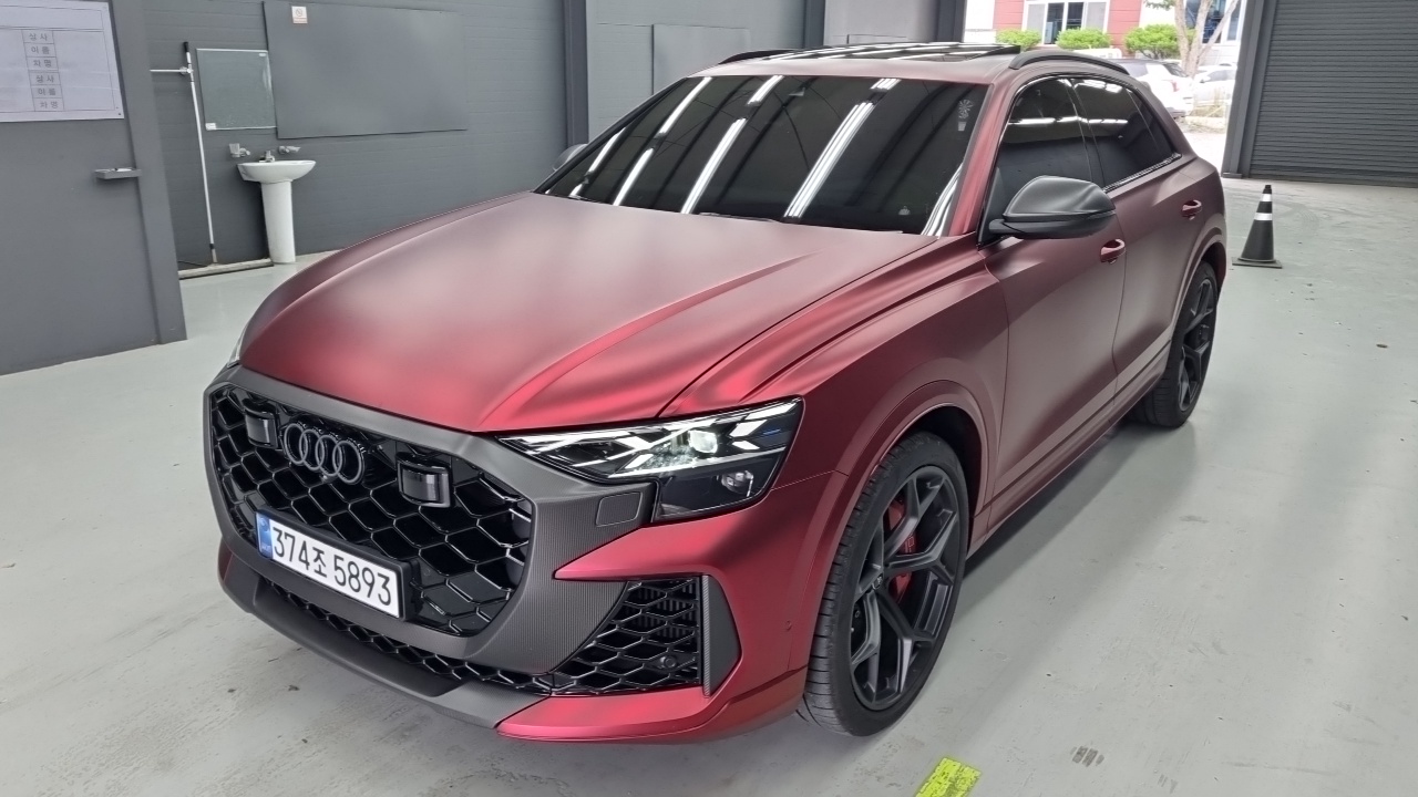 Audi RSQ8 4.0 TFSI Quattro Performance — пробег 9 000 км — фото 1 из 5