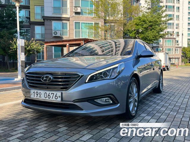 Hyundai Sonata 2.0 Smart — пробег 126 000 км — фото 1 из 5