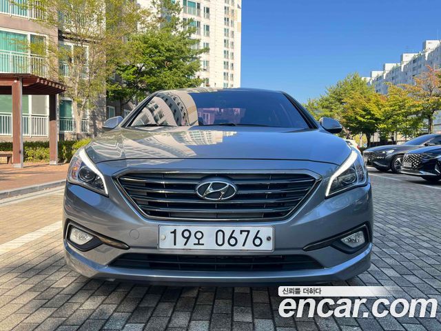 Hyundai Sonata 2.0 Smart — пробег 126 000 км — фото 2 из 5