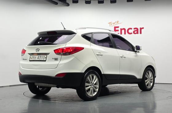 Hyundai Tucson Diesel 2WD LX20 Smart-Pack — пробег 207 437 км — фото 2 из 5