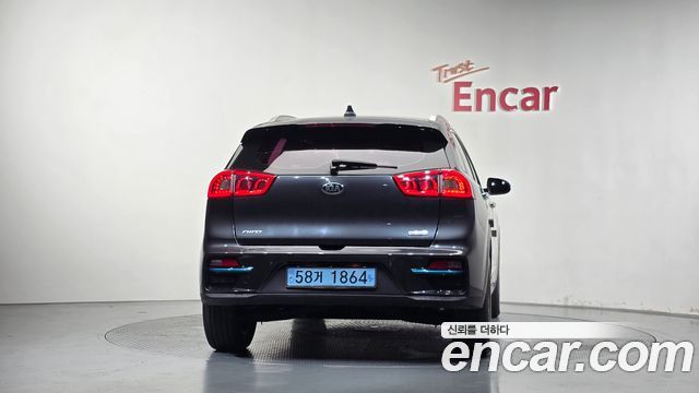 Kia Niro Noblesse — пробег 86 976 км — фото 4 из 5