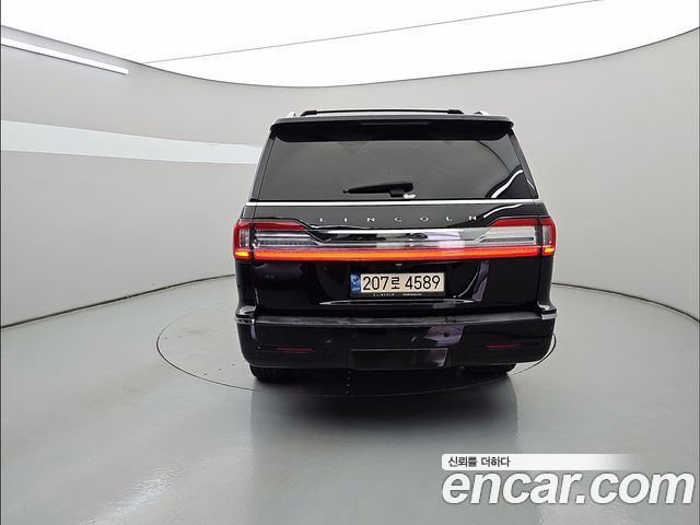 Lincoln Navigator 3.5L — пробег 99 235 км — фото 4 из 4