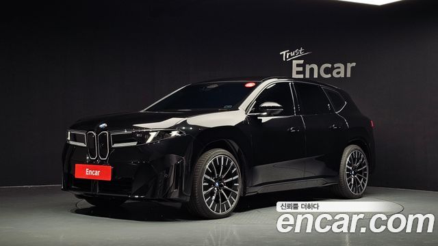 BMW iX3 50 xDrive M Sport Pro — пробег 1 563 км — фото 1 из 5