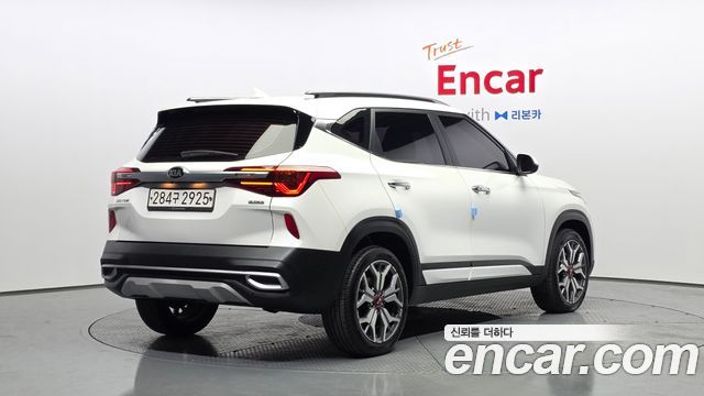 Kia Seltos из Кореи Encar