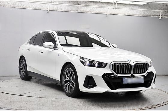 BMW 5-Series 520i M Sport — пробег 16 554 км — фото 3 из 5