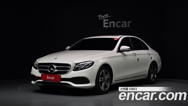Mercedes-Benz E-Class E300 4MATIC Avnatgarde — пробег 96 639 км — фото 1 из 5
