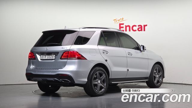 Mercedes-Benz GLE-Class GLE350 d 4MATIC — пробег 90 466 км — фото 2 из 5