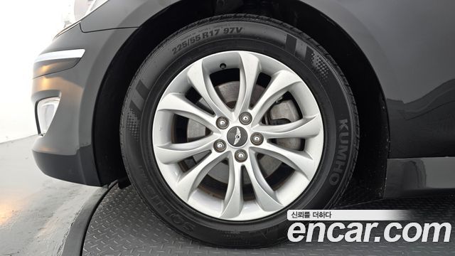 Hyundai Genesis из Кореи Encar