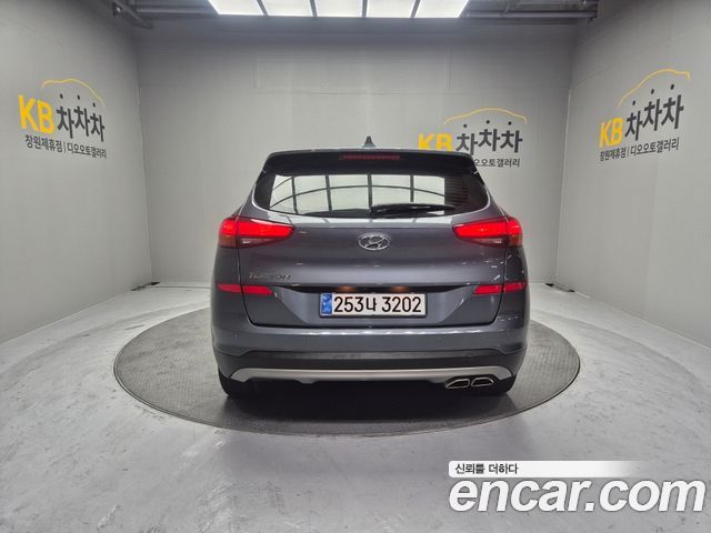 Hyundai Tucson Diesel 2.0 2WD Smart — пробег 67 877 км — фото 4 из 5