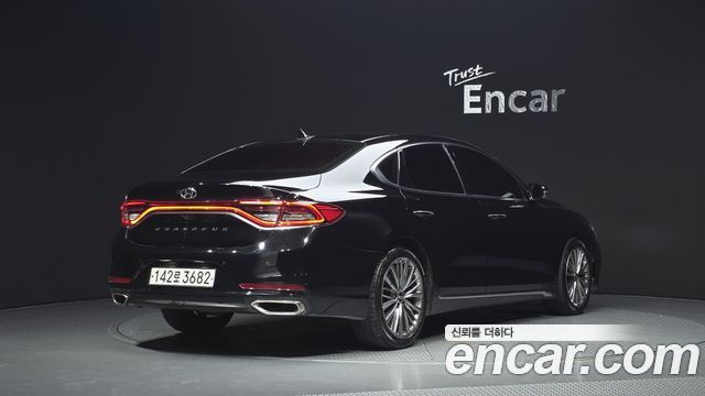 Hyundai Grandeur из Кореи Encar