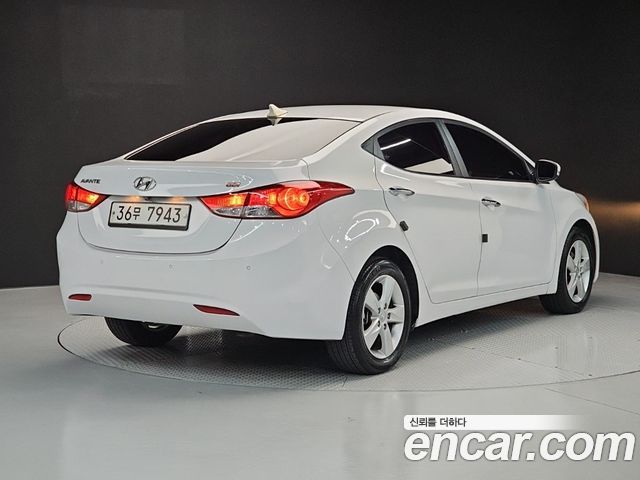 Hyundai AVANTE из Кореи Encar