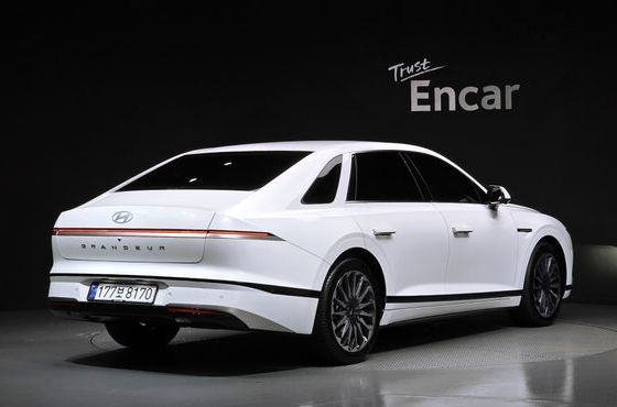 Hyundai Grandeur 2.5 Gasoline 2WD Caligraphy — пробег 4 570 км — фото 2 из 5